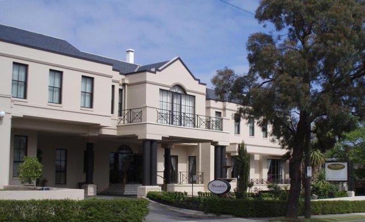 Beau Monde International Hotel Doncaster East Exterior foto