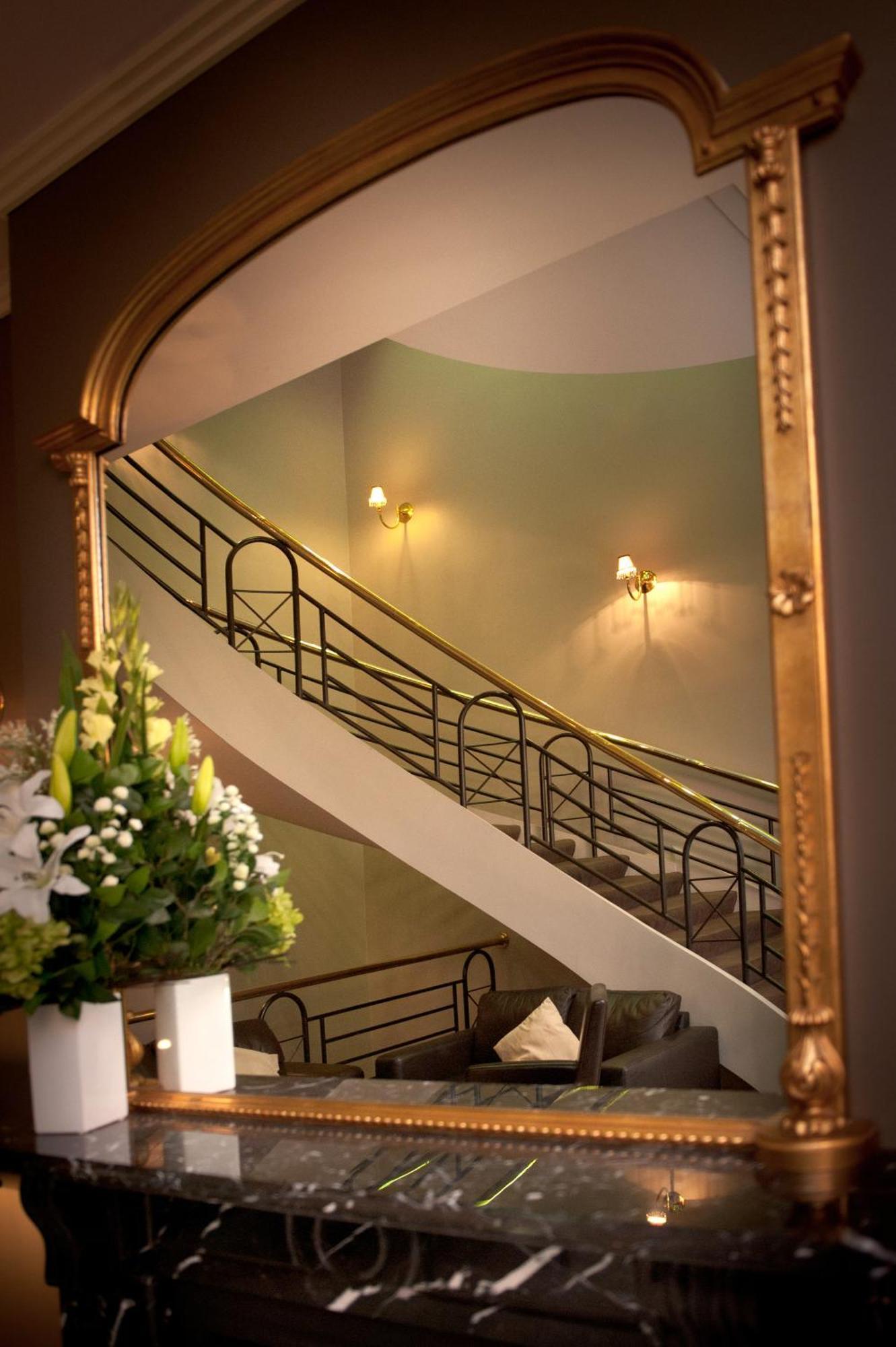Beau Monde International Hotel Doncaster East Exterior foto