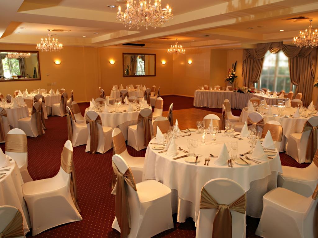 Beau Monde International Hotel Doncaster East Exterior foto