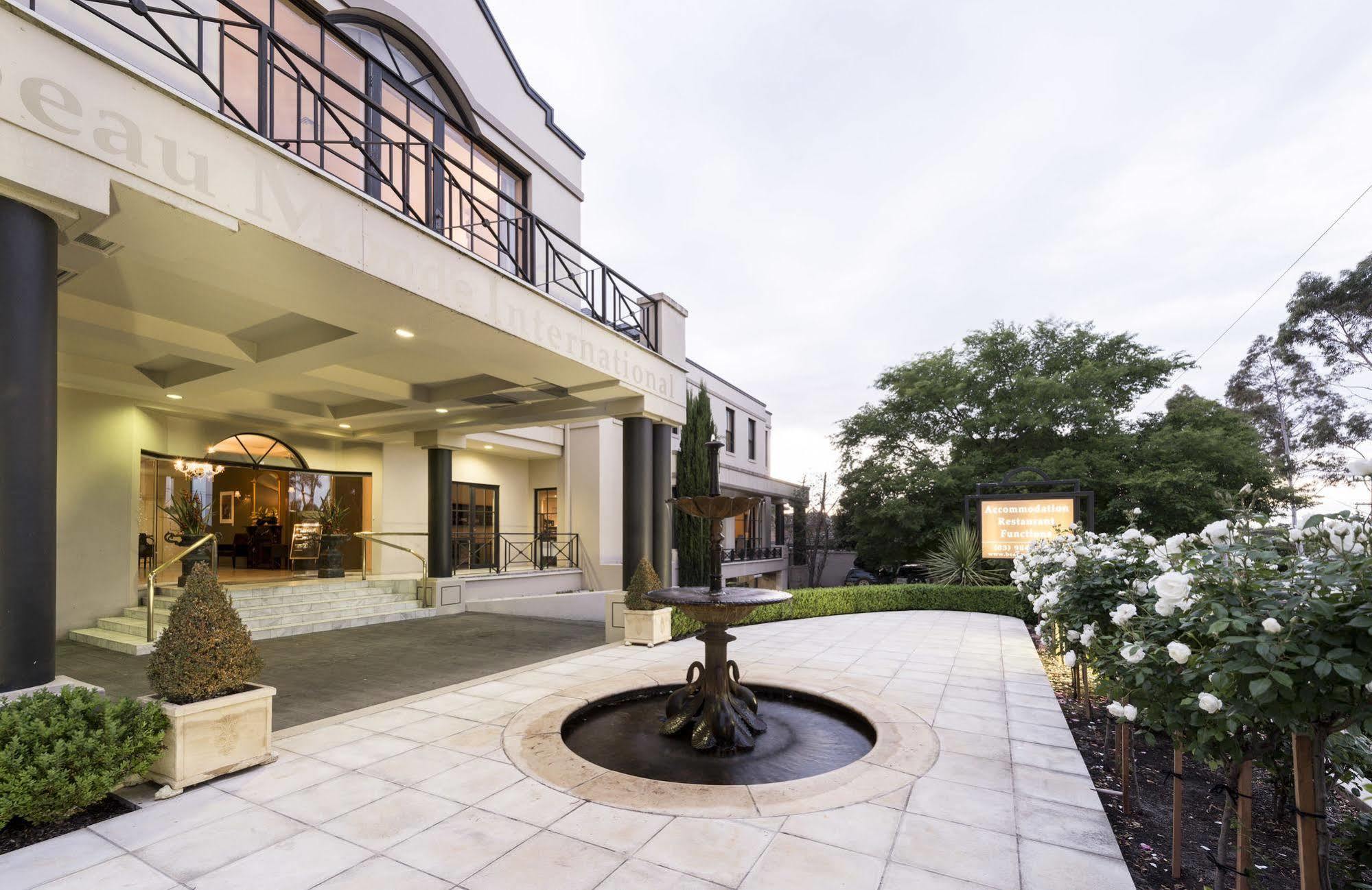 Beau Monde International Hotel Doncaster East Exterior foto