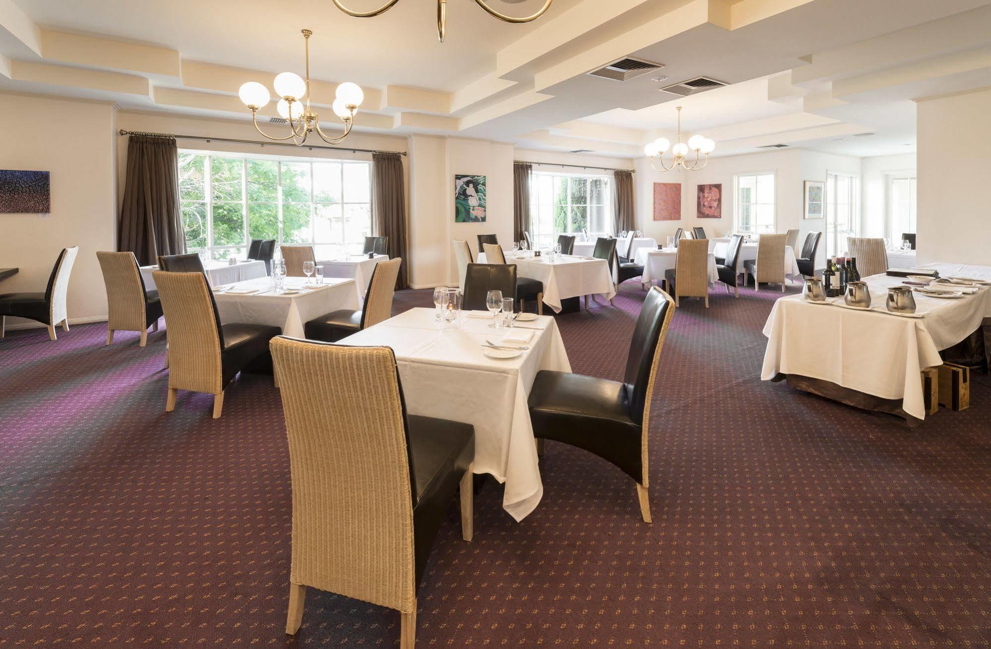 Beau Monde International Hotel Doncaster East Exterior foto